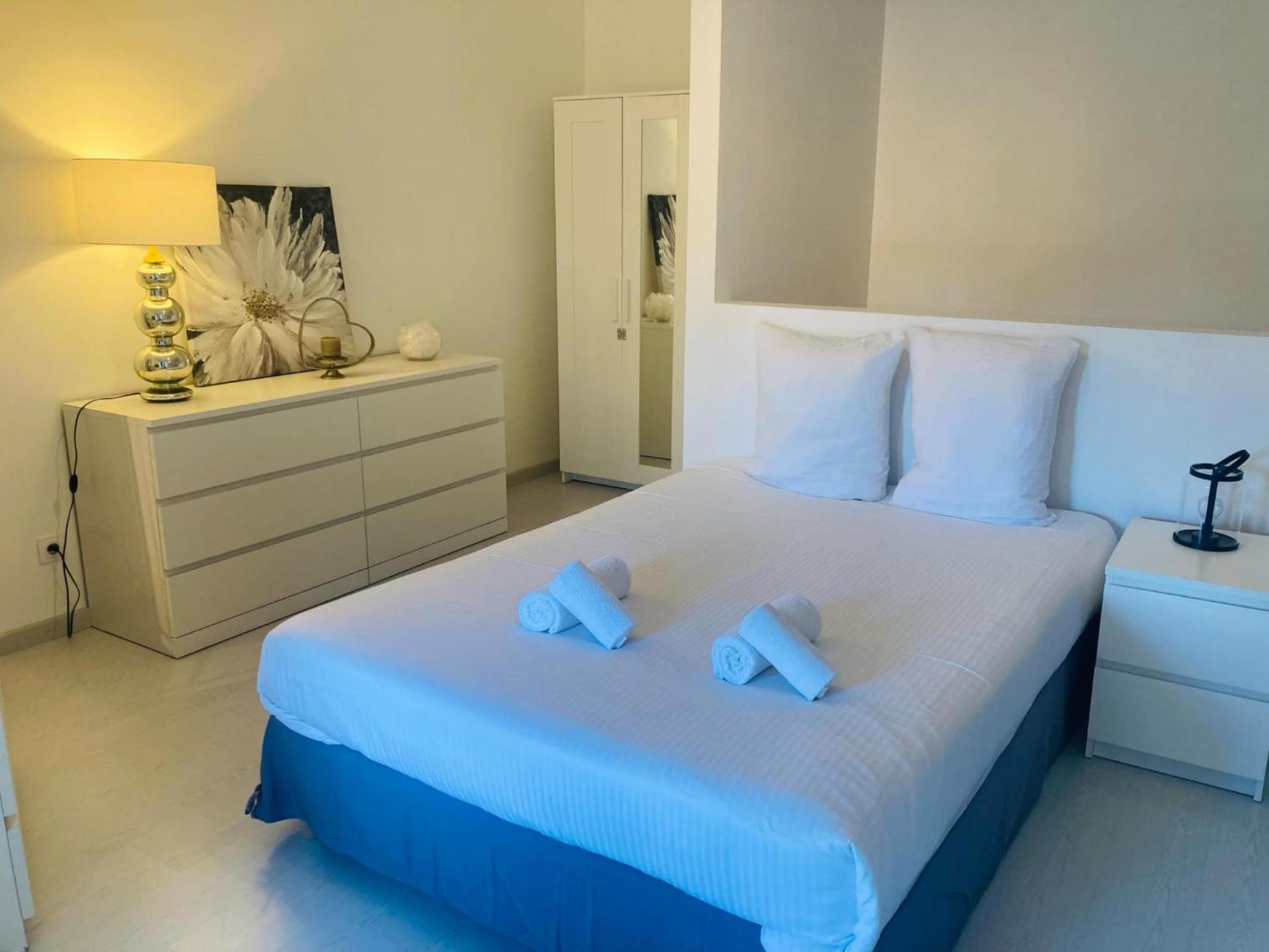 קרקסון C'Est Une Maison Bleue מראה חיצוני תמונה